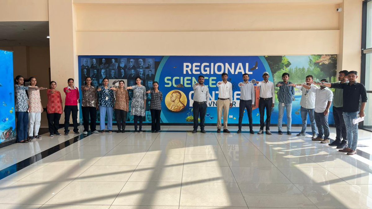 BhavinGohel777's tweet image. On this Constitution Day, we celebrate India’s strong, thoughtful Samvidhan and the power of curiosity &amp;amp; science. @RSCBhavnagar joins the nation in fostering inquiry for a better tomorrow. #ConstitutionDay #ScienceForAll