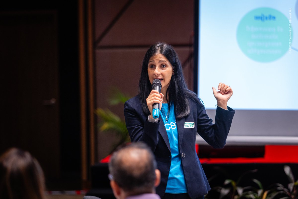 UNICEFCambodia's tweet image. This week, the National Institute for Social Affairs (NISA) with UNICEF’s support piloted a Climate and Disaster Resilience for Child Protection Training Programme, where participants reflected on  how #childprotection systems adapt and respond to #climaterisks.