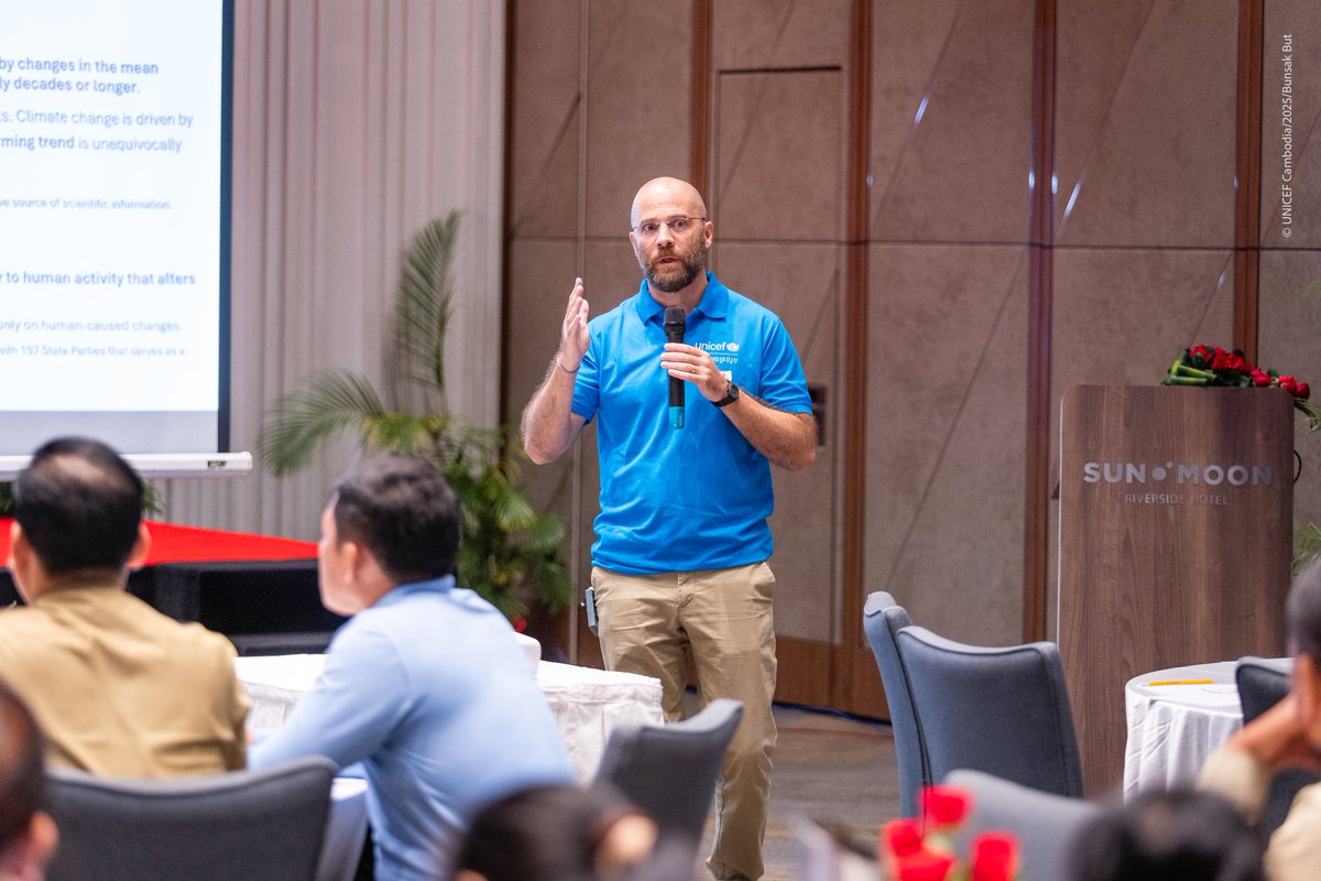 UNICEFCambodia's tweet image. This week, the National Institute for Social Affairs (NISA) with UNICEF’s support piloted a Climate and Disaster Resilience for Child Protection Training Programme, where participants reflected on  how #childprotection systems adapt and respond to #climaterisks.