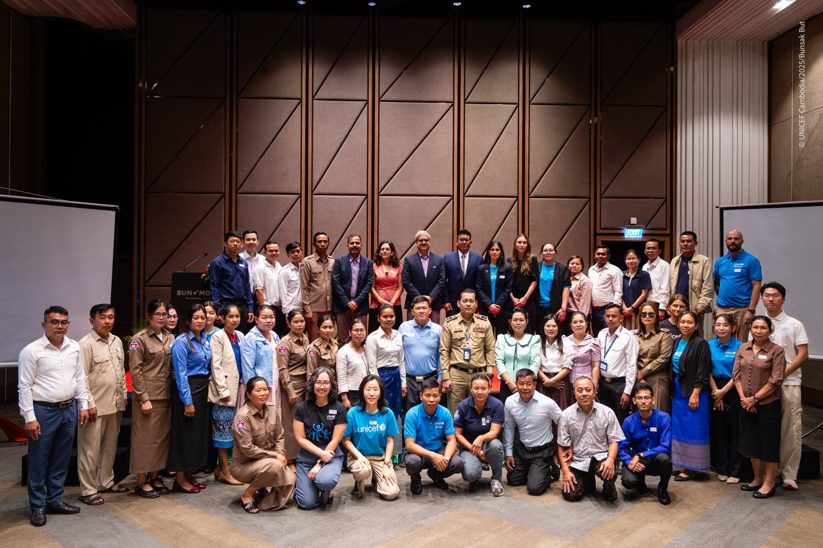UNICEFCambodia's tweet image. This week, the National Institute for Social Affairs (NISA) with UNICEF’s support piloted a Climate and Disaster Resilience for Child Protection Training Programme, where participants reflected on  how #childprotection systems adapt and respond to #climaterisks.