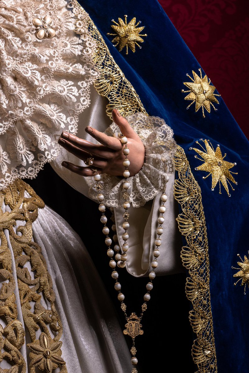 𝐈𝐍𝐌𝐀𝐂𝐔𝐋𝐀𝐃𝐀 𝐂𝐎𝐍𝐂𝐄𝐏𝐂𝐈𝐎𝐍 | Ya se encuentra ataviada María Santísima del Mayor Dolor en su Soledad para la festividad de la Inmaculada Concepción 

📸: <a href="/DaniAstorgaPH/">Dani Astorga Fotografía</a>
#CofradiasMLG