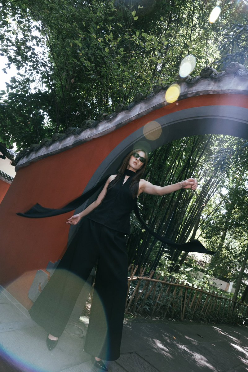 AndaAnunta's tweet image. 风起之时 🖤 #andaanunta