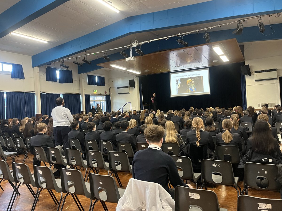 KJacksonEng's tweet image. Thank you to Mrs Hills for delivering Year 9 &amp;amp; 10s Assembly this morning, all about UK Parliament Week. @MEChilternEdge #TEAMMECE #TEAMYEAR10 #TEAMYEAR9
