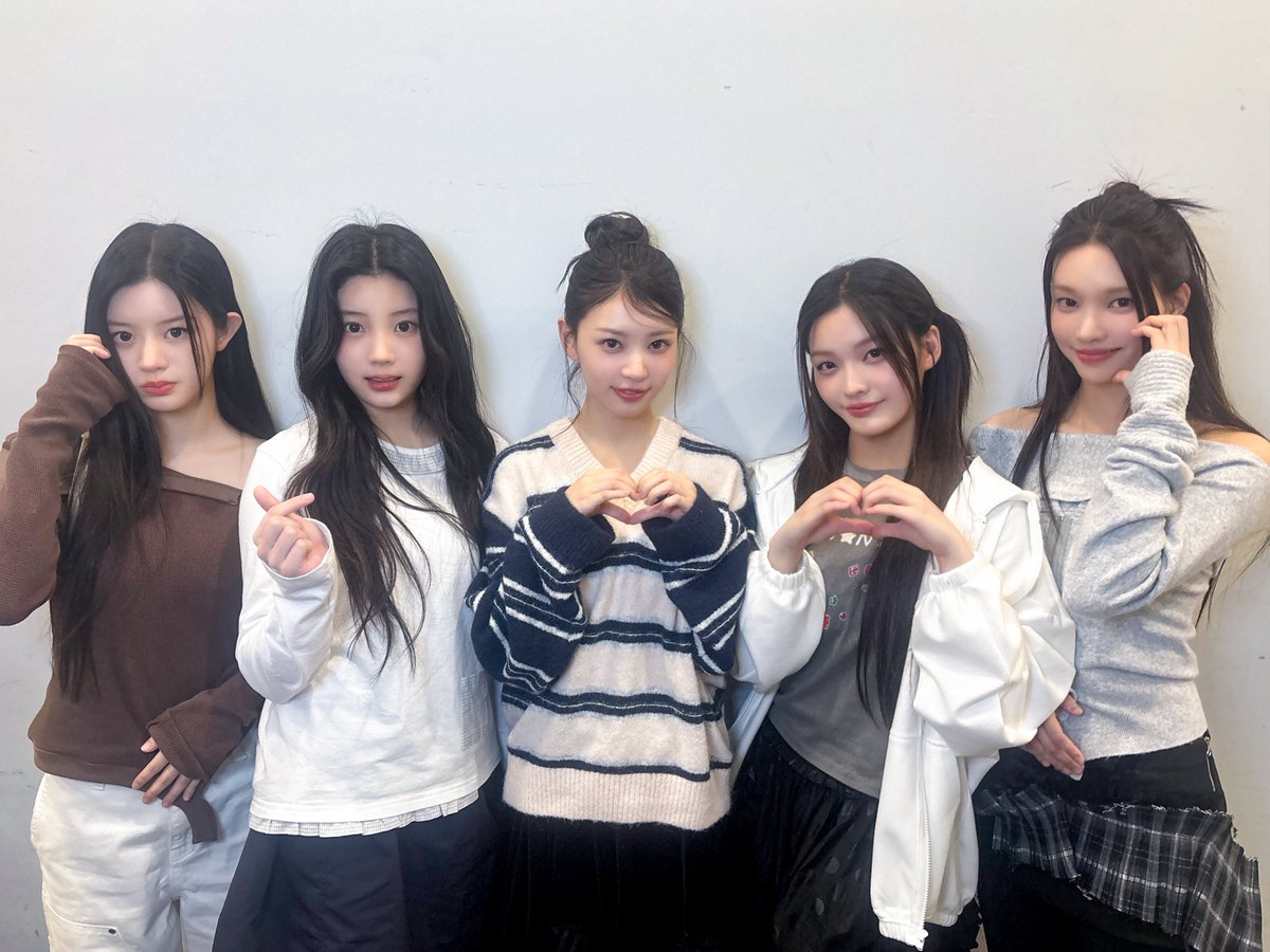 ILLIT_official's tweet image. [#DAILY_IT] 
골져스하신 효연 선배님과 함께한 밥사효 🍚
너무 행복하고 편한 시간이었어요 💓
(+재미도 있었어요 👍)

251126 @ 효연의 레벨업
#ILLIT #아일릿