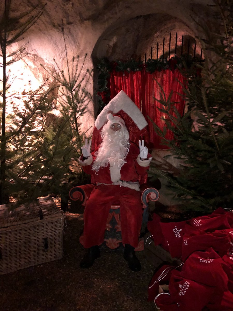 davepperlmutter's tweet image. I’m Santa at #HellfireCaves in #HighWycombe, and I love it that the kids still believe in #FatherChristmas 🎅🏻 #Christmas #christmasday #Christmasgifts #MerryChristmas #ShamelessSelfpromoWednesday
