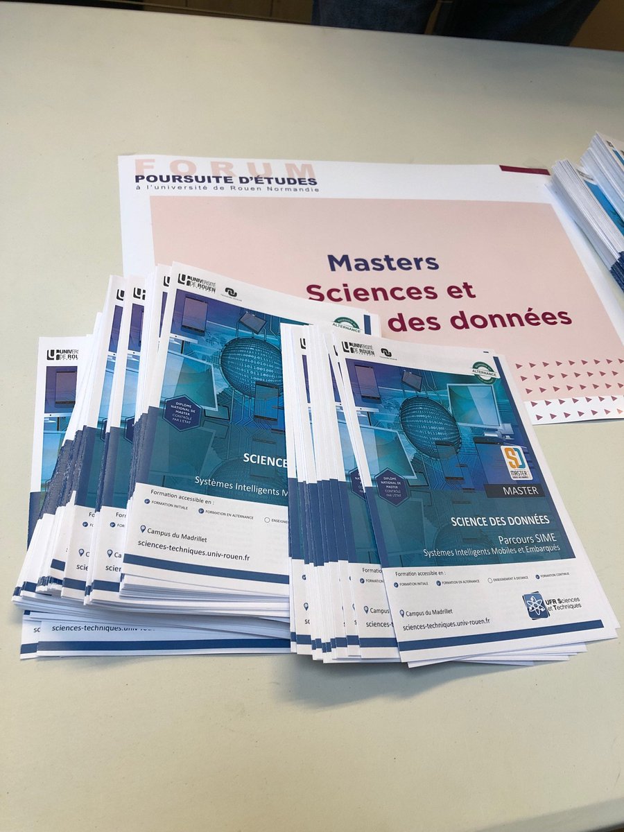Beaucoup de monde hier lors du forum "Poursuite d'Etudes" sur le stand de notre Master, preuve de l'engouement pour les métiers de l'IA.
 
Ce temps fort a permis des échanges privilégiés entre étudiants de licence &amp; enseignants-chercheurs.

Post complet: bit.ly/48ed5hi