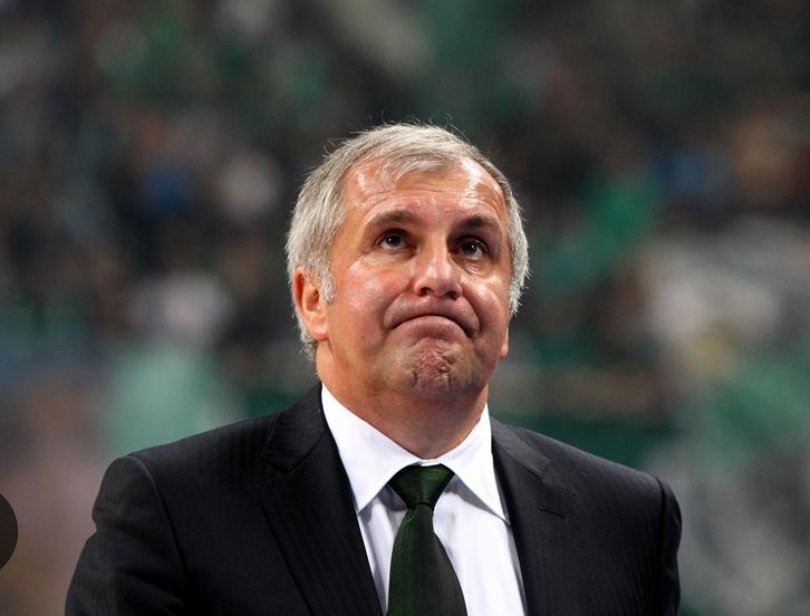 iban_slouka's tweet image. Βγαίνει ο κάθε ...(σχολιαστε εσείς) 
Και γράφει για Ζέλικο 
Που μετά από 30 χρόνια φαπας
Αποφάσισε να πάει να αραξει στην ομάδα της καρδιάς του 
Και να κάνει το χόμπι του
@VaggelisIoanno2 
#paobc
#OlympiacosBC