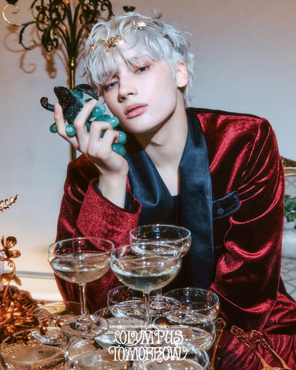 TXT_bighit's tweet image. TOMORROW X TOGETHER &apos;2026 SEASON&apos;S GREETINGS&apos; Preview Cuts

#투모로우바이투게더 #TOMORROW_X_TOGETHER #TXT  
#OLYMPUS_TOMORROW