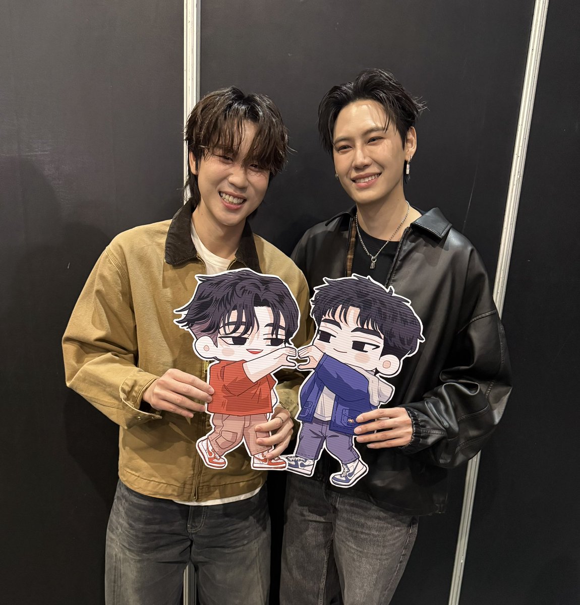 Beau_Book's tweet image. คู่นี้มาจริง!

น้องโบขอฝากนิยายเรื่อง #จากศัตรูสู่ที่รัก #PlanBtoU ด้วยครับ
นิยายโดยคุณ #Jittirain จะลงในreadawriteจนจบ แล้วเรามาฟินกับซีรีย์ด้วยกันปีหน้านะครับ😘
ขอบคุณทีมงานและทีมนักแสดง น่ารักทุกท่านเลยครับ เชื่อมั่นคุณบุ๋นคุณเปรมและทุกท่านจะสร้างรอยยิ้มและความสุขให้แฟนๆแน่นอน