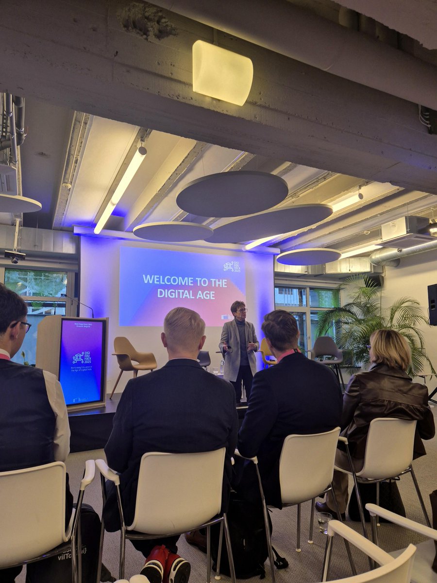 ATEE_Brussels's tweet image. Yesterday, ATEE took part in #DigiEduHack, exploring the future of digital education and new concepts like FOBO (fear of being obsolete).
A great moment of collaboration and reflection on how tech and AI will shape tomorrow’s learning.
More insights coming soon!