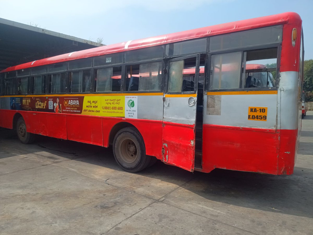 Dbossmark's tweet image. #Thedevil craze 🔥 KSRTC bus 😎
#KSRTC #Karnataka #DBoss @dasadarshan