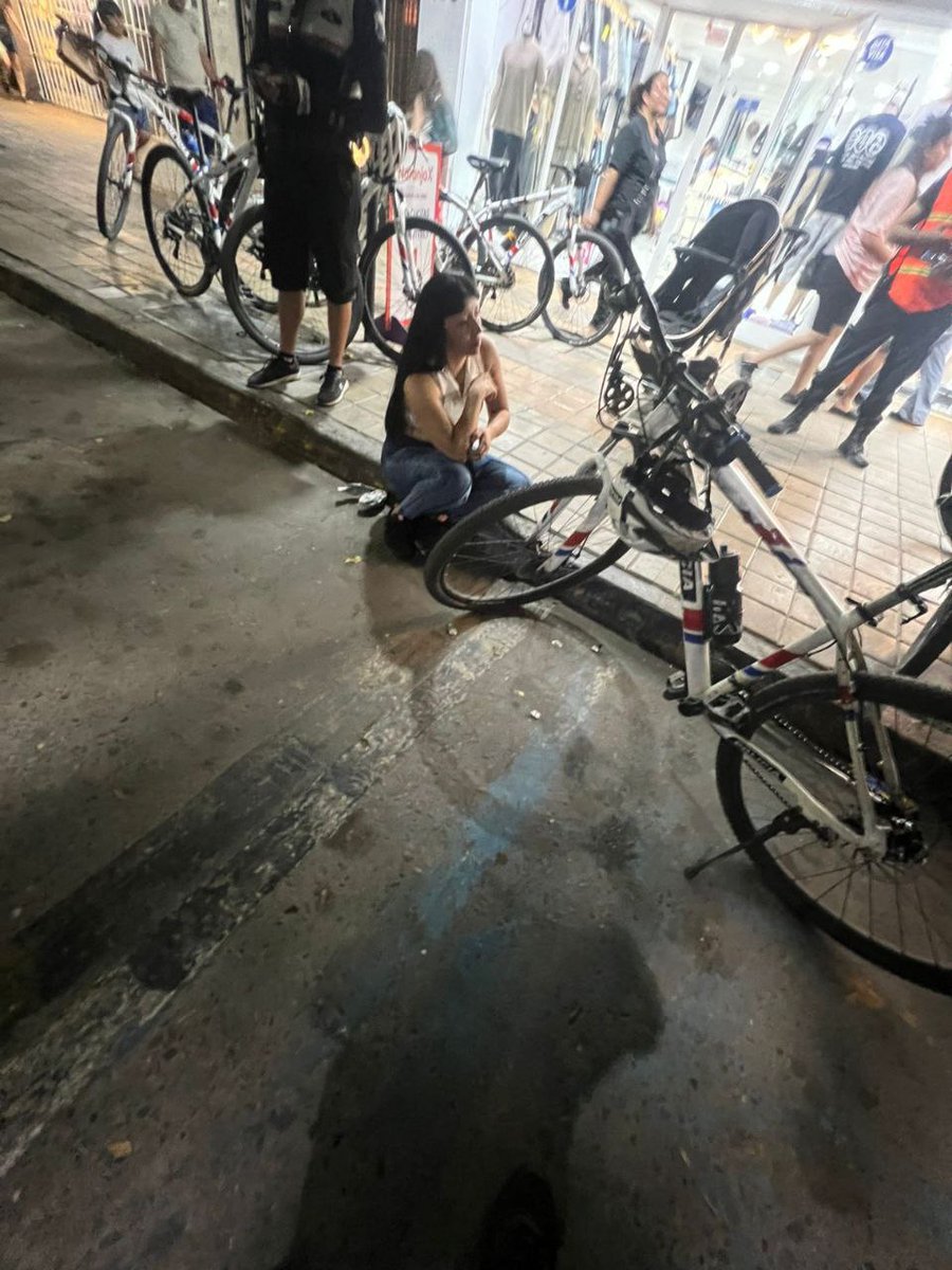 cosmos935's tweet image. Fueron #detenidos por #robo en el centro sanjuanino
Hurto simple en grado de tentativa
VER MÁS EN fmcosmos.com/noticias/2025/…