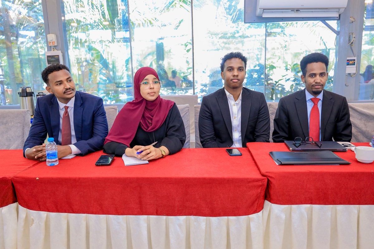 MoIFARSomalia's tweet image. #StrategicCommunications
#CapacityBuilding
#MoIFAR
#SomaliaGovernance
#PublicEngagement