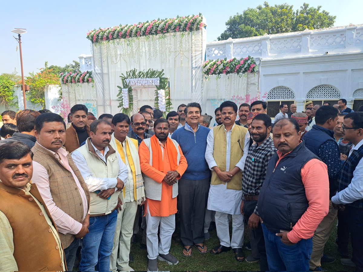 Rajkumarsingh1i's tweet image. राज्यसभा सांसद मा0 श्री आरपीएन सिंह जी के श्रद्धेय पिताजी पूर्व रक्षा एवं विज्ञान प्रौद्योगिकी राज्यमंत्री स्व. श्री सी.पी.एन. सिंह जी की 36वीं पुण्यतिथि के अवसर पर आयोजित श्रद्धांजलि सभा में उन्हें श्रद्धासुमन अर्पित किया।