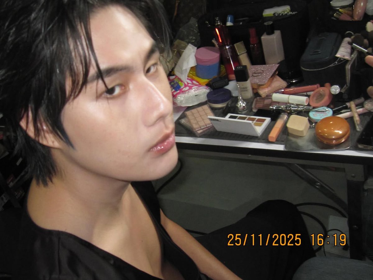 scrunklyyok's tweet image. slutty stare boobies out okay I see