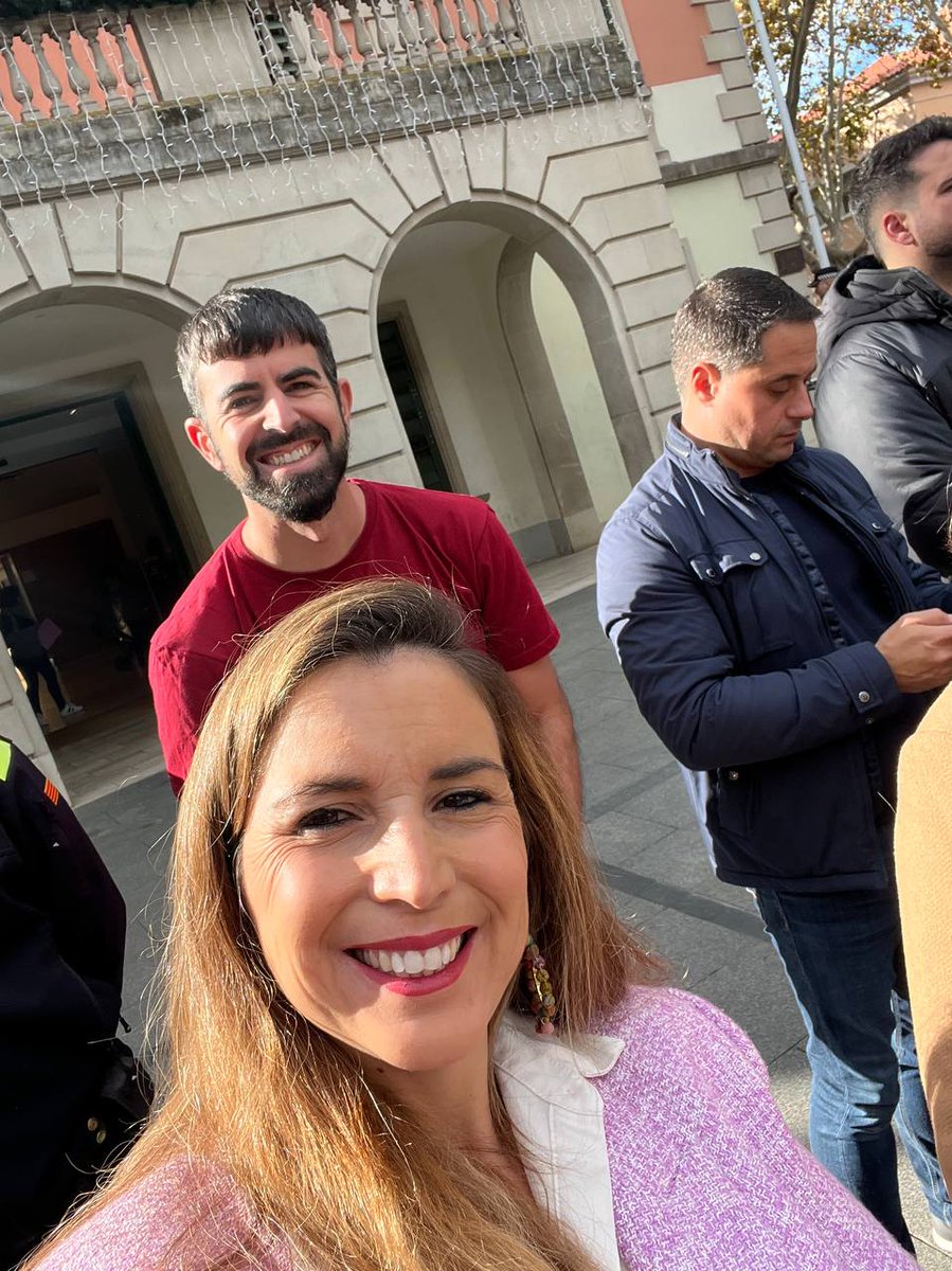 Movem_'s tweet image. Un any més Castelldefels torna a dir prou de violències masclistes, silencis i excuses. Des de Movem En Comú Podem treballem per posar les víctimes al centre, garantir recursos per a la prevenció i treballar des del municipi per una ciutat feminista i lliure de violències.