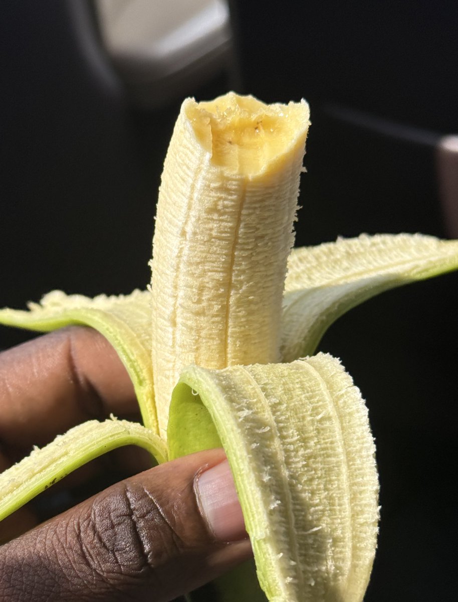 Fosudo's tweet image. Nature really cooked with Bananas.