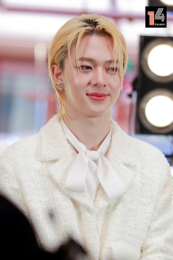 fourteenchannel's tweet image. ส่งท้ายความน่ารักในงานวันนี่ไปกับ &quot;ซี - นุนิว&quot; ในงาน &quot;CHRISTMAS LIGHT UP WONDER 2026&quot;🎄✨

#CentralSeasonofGivingxZeeNunew
#ZeeNuNew #ZeePruk #NuNew 
#CentralSeasonofGiving2026
#CentralDepartmentStore