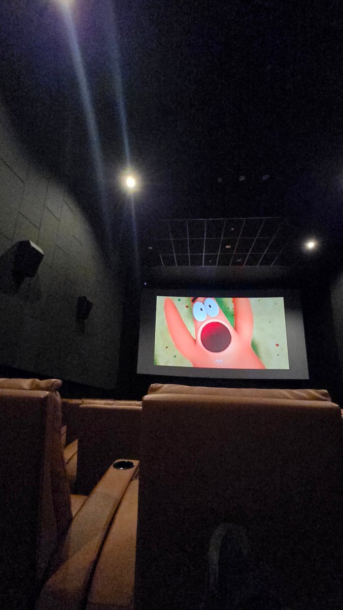 Iboy1389's tweet photo. Nyobain bioskop baru, balik lagi? Maybe.... https://t.co/EMNLc8S4Nj