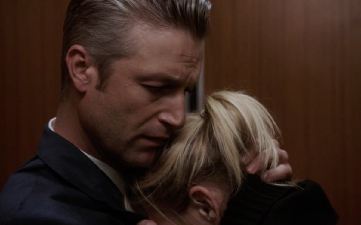 rollinsxcarisi's tweet image. this parallel &amp;gt; 
#svu