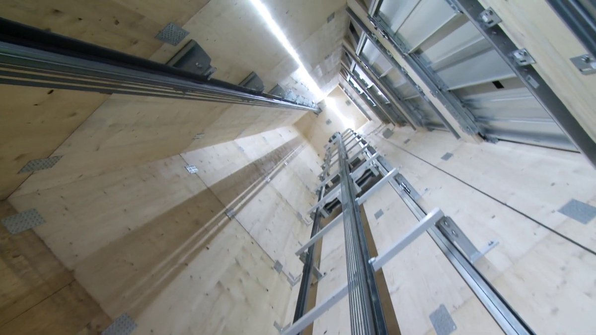 CerfiaFR's tweet image. 🇫🇷 FLASH | À Levallois, un bailleur social engage des procédures d&apos;EXPULSION contre deux jeunes et leurs familles après le VANDALISME volontaire d’un ascenseur.

La cabine a été lourdement endommagée, pour des dégâts estimés entre 6 000 et 10 000 €. Identifiés grâce aux caméras…