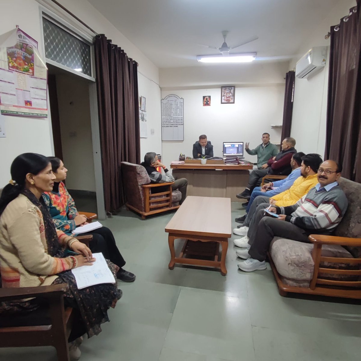 DiThimachal's tweet image. eOffice training conducted for the District Attorney Office in Bilaspur . The session connected all officials via Video Conferencing, ensuring coordinated digital upskilling.

    #HPPWD #eOffice #DigitalHimachal