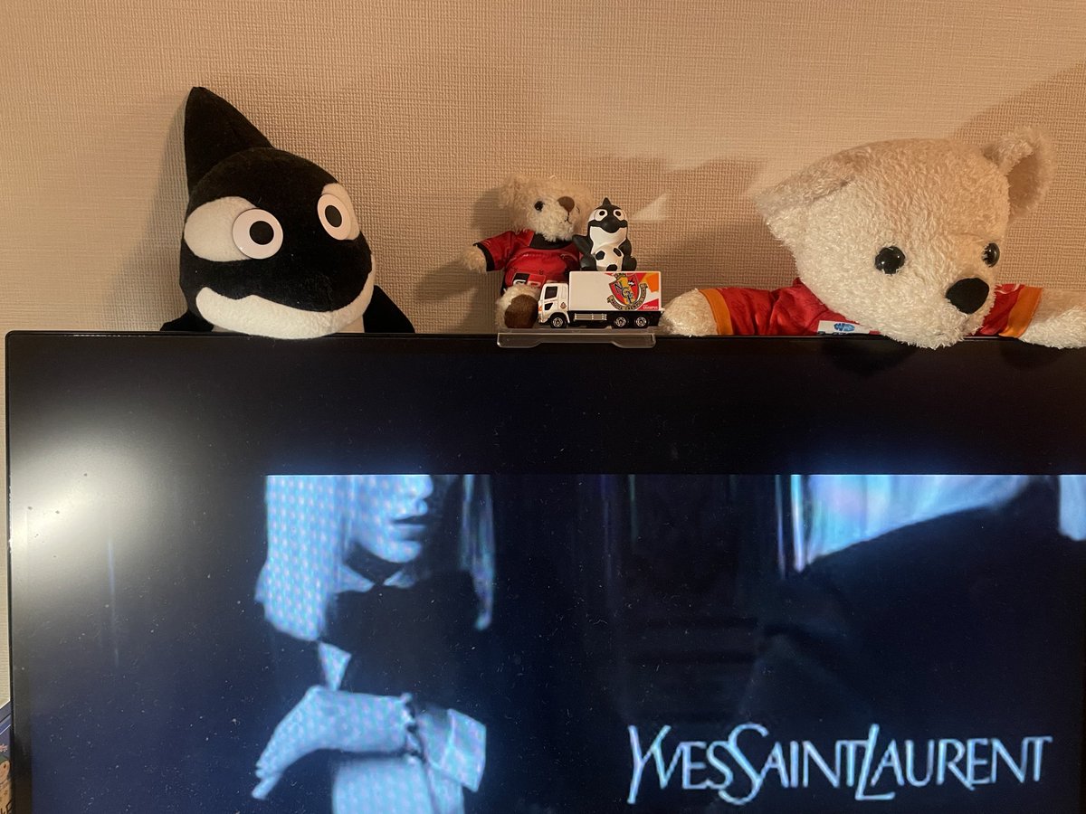 v1v1enne_0u0's tweet image. このスクーリング取って失敗だった！って感想持つの、入学して初めてだな🥺🔥とりあえず、ノートだけでも可愛く！←？
あと見張りも強化←