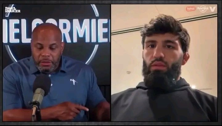 FightFanatic_'s tweet image. Arman got HEATED when DC mentioned his loss to Gamrot 😅

“I didn’t lose that fight. Gamrot lost to Oliveira, Hooker, Dariush... I beat all of them.”

#UFC #MMATwitter