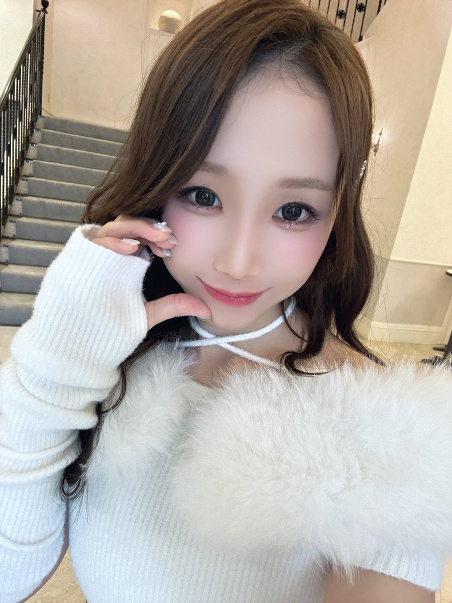 saara_hazuki's tweet image. ひるようございます🌷
大人おねえさんなお洋服かわちいすぎる🥺💖
午後も皆様の1日が素敵な1日になりますように🕊️

 #michellMacaron さん #高嶺のなでしこ