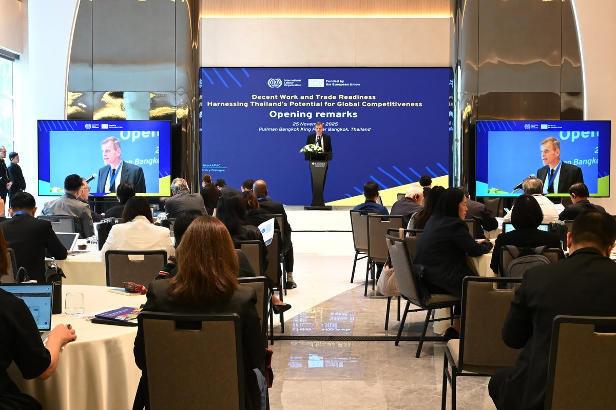 EUinThailand's tweet image. The EU &amp;amp; @ILOAsiaPacific are convening government, employers &amp;amp; workers to discuss how Thailand can strengthen trade competitiveness while advancing decent work.

The dialogue is part of an EU-funded #FutureOfWorkAPAC project via @EU_FPI.

#EUForeignPolicy