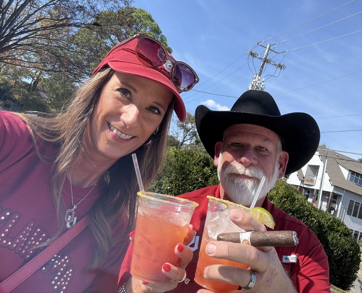 Colleen73199118's tweet photo. Tennessee ✔️
Alabama ✔️
Missouri ✔️
LSU-?? We”ll find out Saturday 🫣 https://t.co/JXacoxUbv1