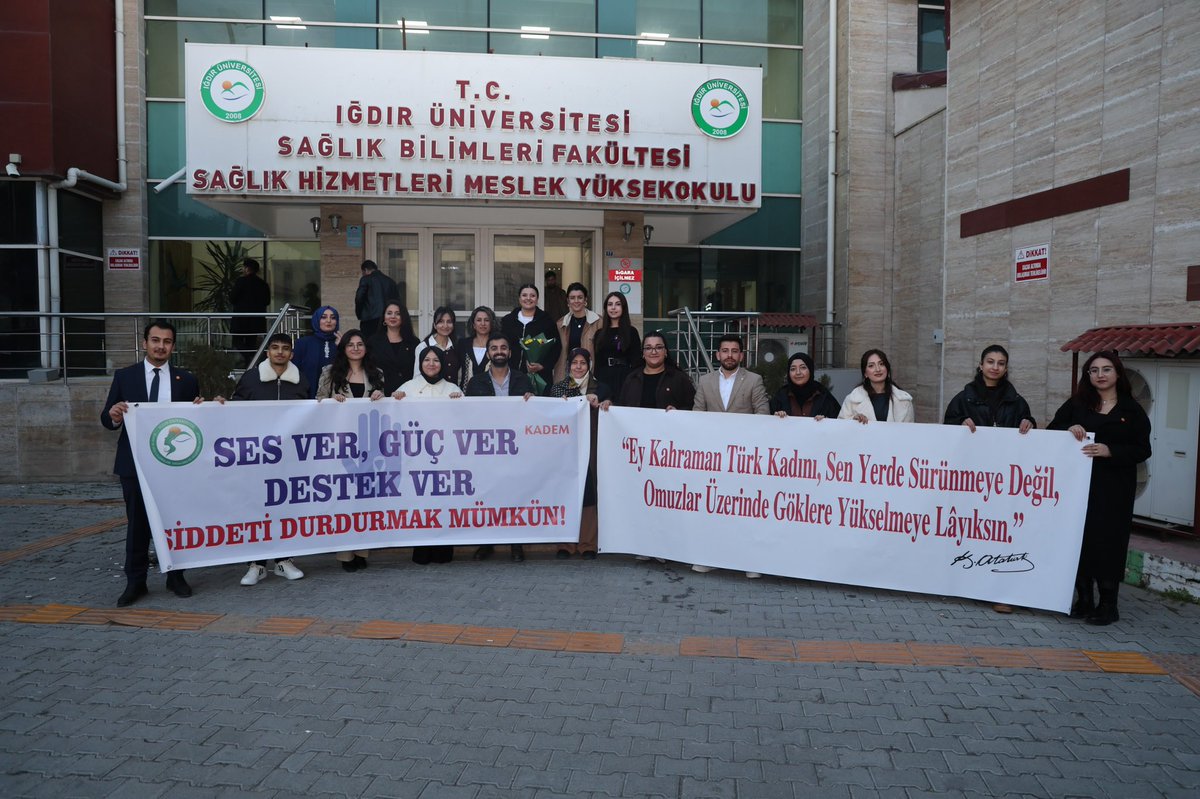 Üniversitemiz Kadın ve Aile Çalışmaları Uygulama ve Araştırma Merkezi (KAÇUM) tarafından “25 Kasım Kadına Yönelik Şiddete Karşı Uluslararası Mücadele Günü" kapsamında program düzenlendi.
Detaylar için: igdir.edu.tr/blog/haberler-…