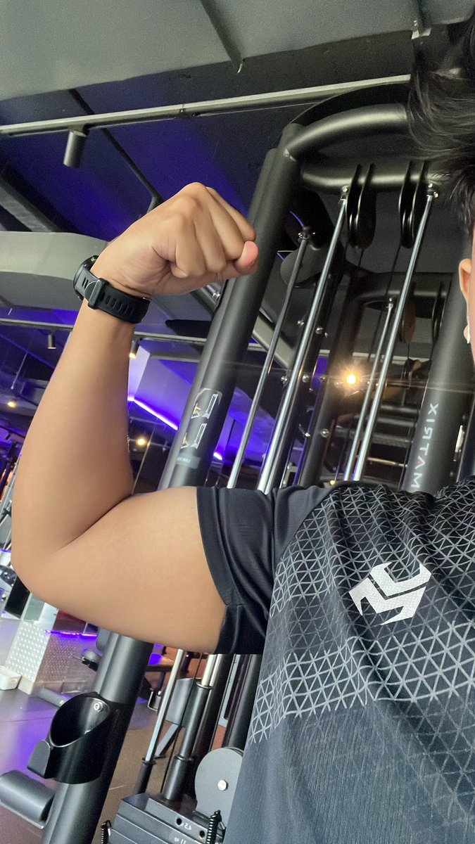 sebatbutz's tweet photo. chasing the pump 💪🏻 https://t.co/3vQ2gIgCCs