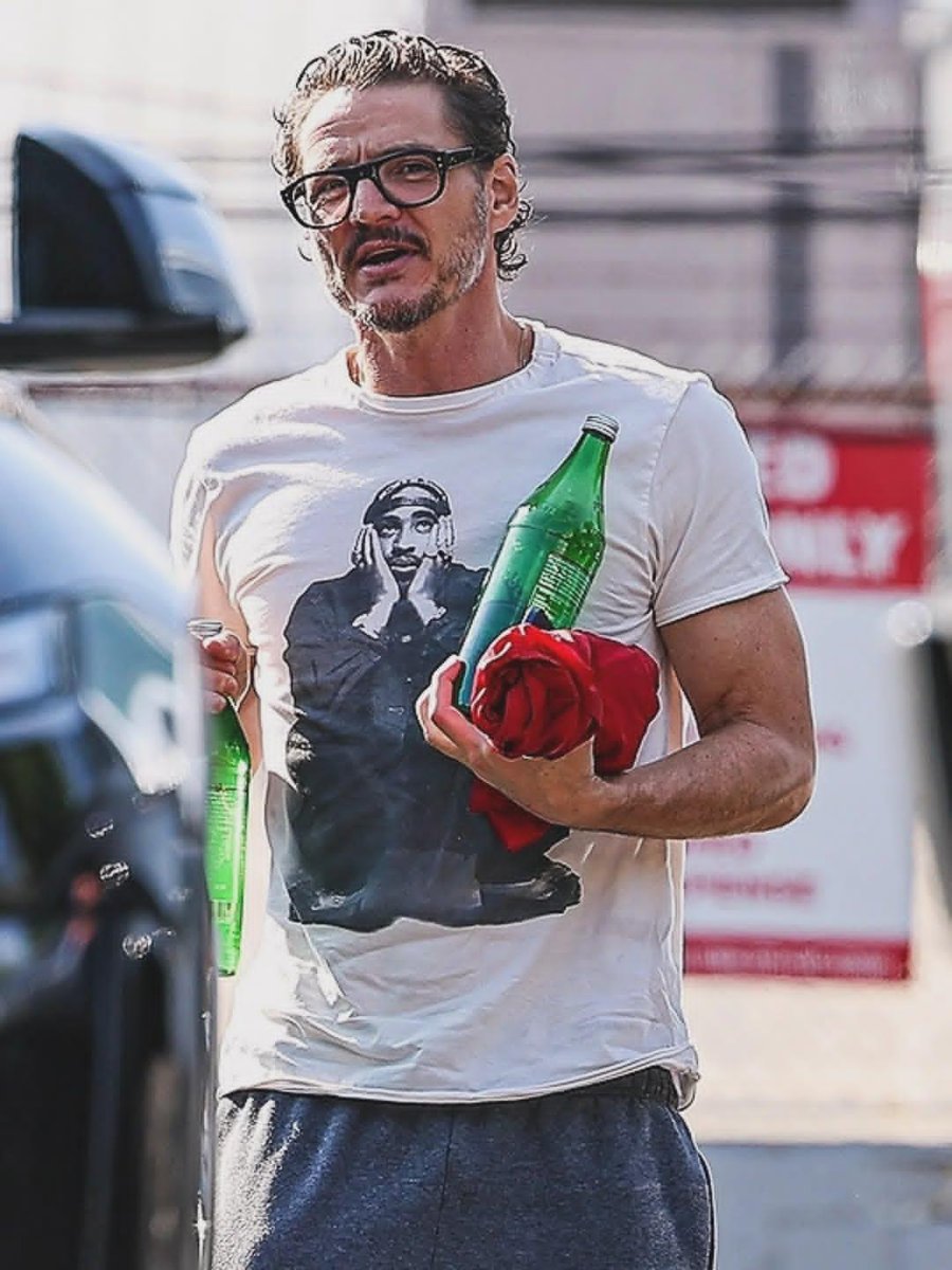 pascalxjoel's tweet image. the arms