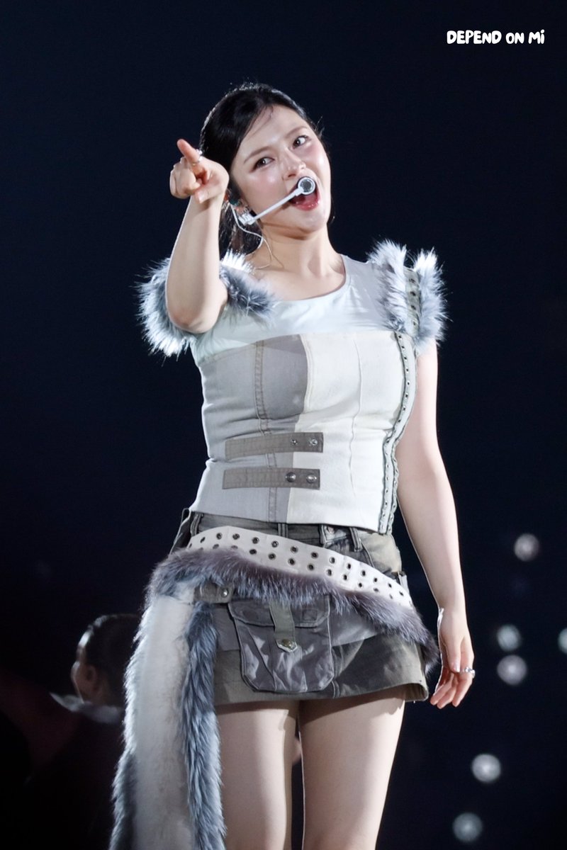 251123 TWICE THIS IS FOR WORLD TOUR IN KAOHSIUNG

「我很漂亮」🥰🥰

#TWICE #트와이스 
#정연 #JEONGYEON #ジョンヨン