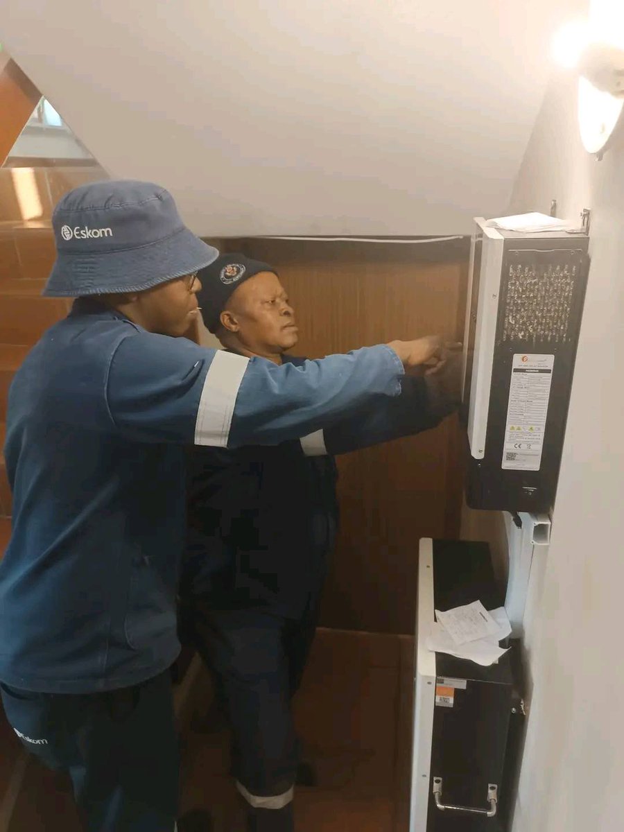 CapricornFMNews's tweet image. Eskom Mopani says it is confident the installation of #smartmeters in Nkowankowa outside Tzaneen will help address the high levels of load reduction in the area.

The power utility says the rollout of the project is a key milestone in its ongoing efforts to reduce infrastructure…
