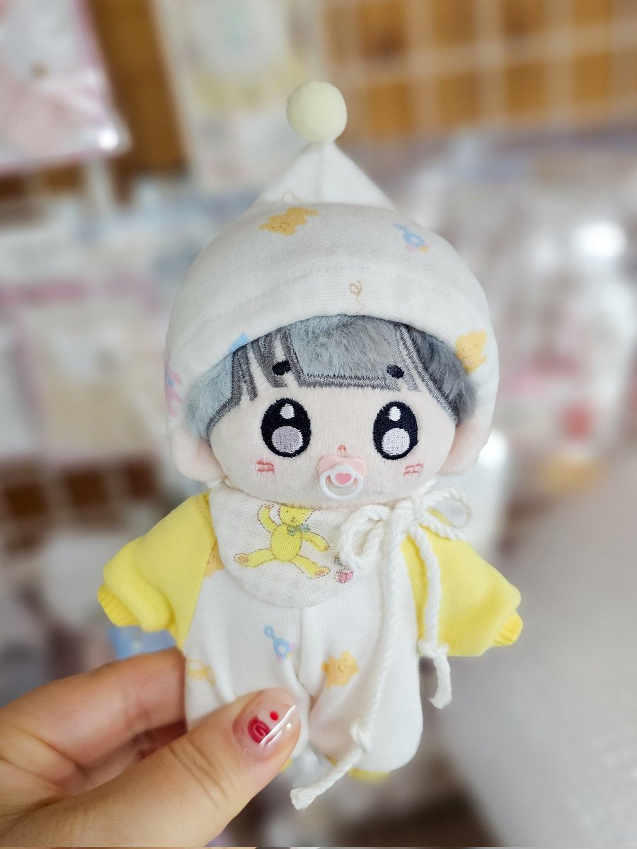 🍼분내 솔솔~~
쪽쪽이까지~ 
색상-노랑,핑크
<a href="/projectdollfair/">🌼PROJECT DOLL(BUSAN) : 부산 프로젝트돌</a> 행사장 에서 만나요🤗
ㆍ
ㆍ
#라나돌솜옷장 #솜인덕장터 #부프젝 #프젝