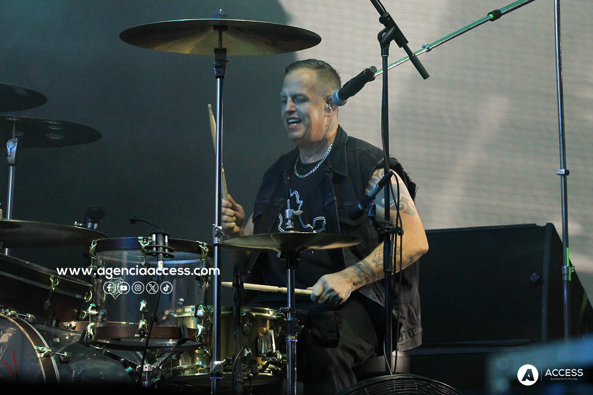 AgenciaAccess's tweet image. 📸 #galeria #concierto @MolotovBanda en #TecateComuna 2025 acortar.link/tQAFXB 

@ApodacaGroup @TecateComuna