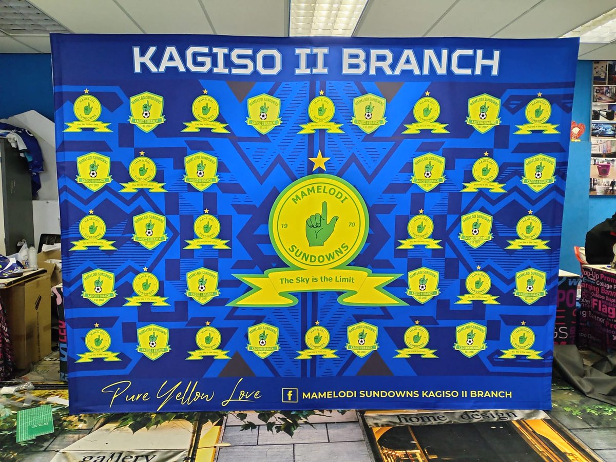 TMokaiwa's tweet image. KAGISO II BRANCH 

Enhancing branch visibility through uniquely designed branch branding. Growing @Masandawana brand requires serious ground work #PureYellowLove #AreyengMasandawana