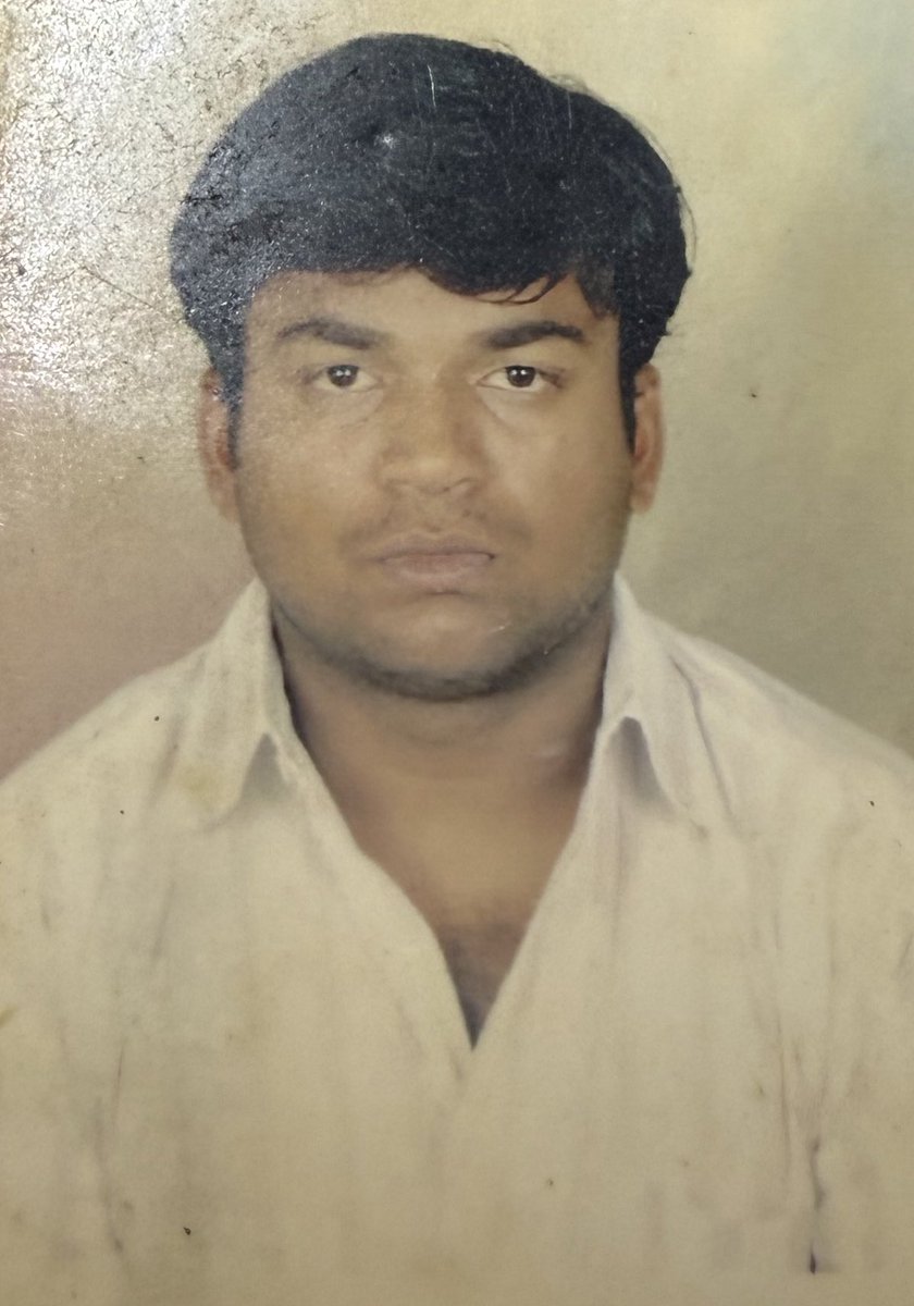 itisprashanth's tweet image. College ! 😆