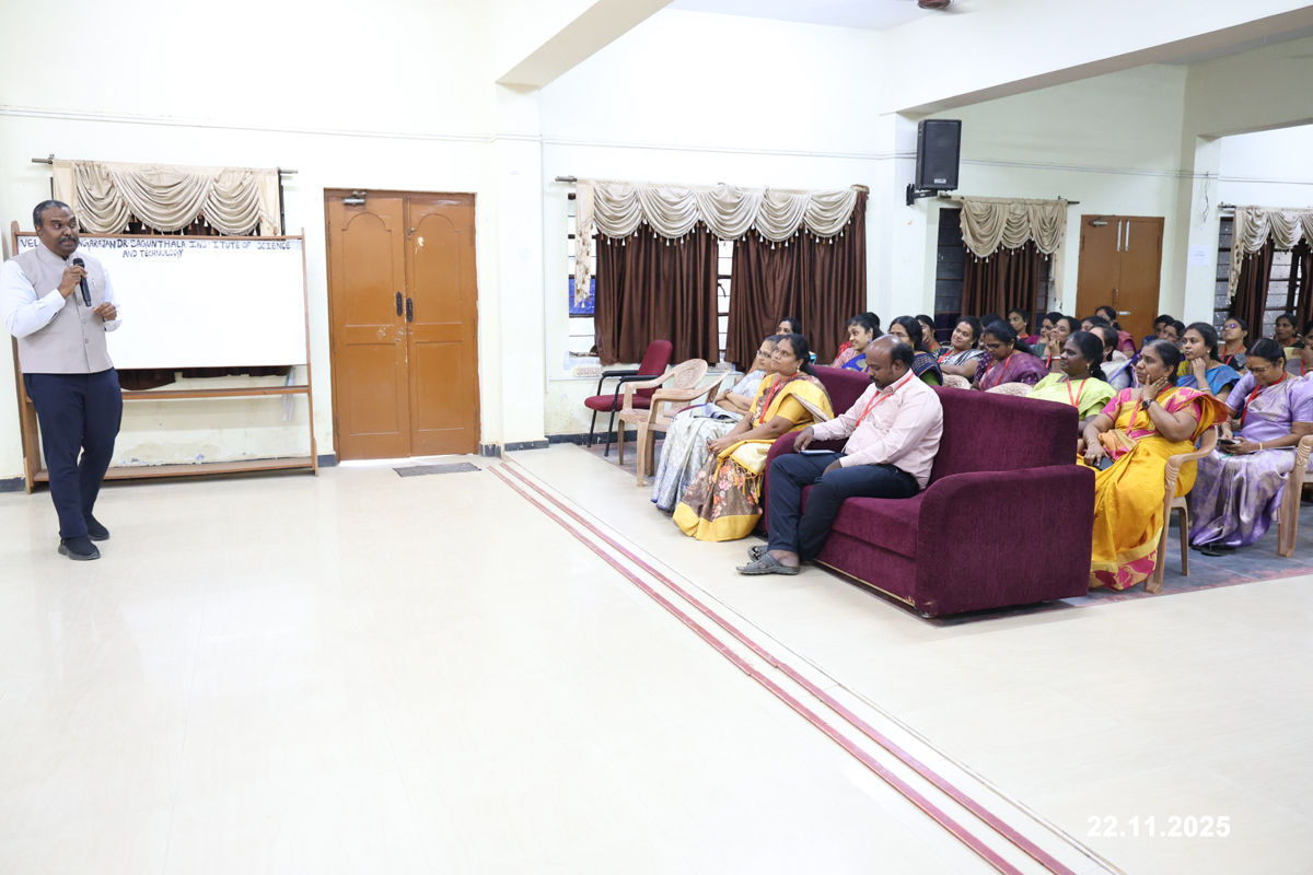 veltechofficial's tweet image. Vel Tech proudly conducted the Project Activity on “Empowering Innovation through Real World Challenges”, jointly organized by the SOC, SOEC, and the Office of Industry Relations.

Check out the Gallery: veltech.edu.in/events/launch-…

#VelTechUniversity #IndustrialIoT #innovations