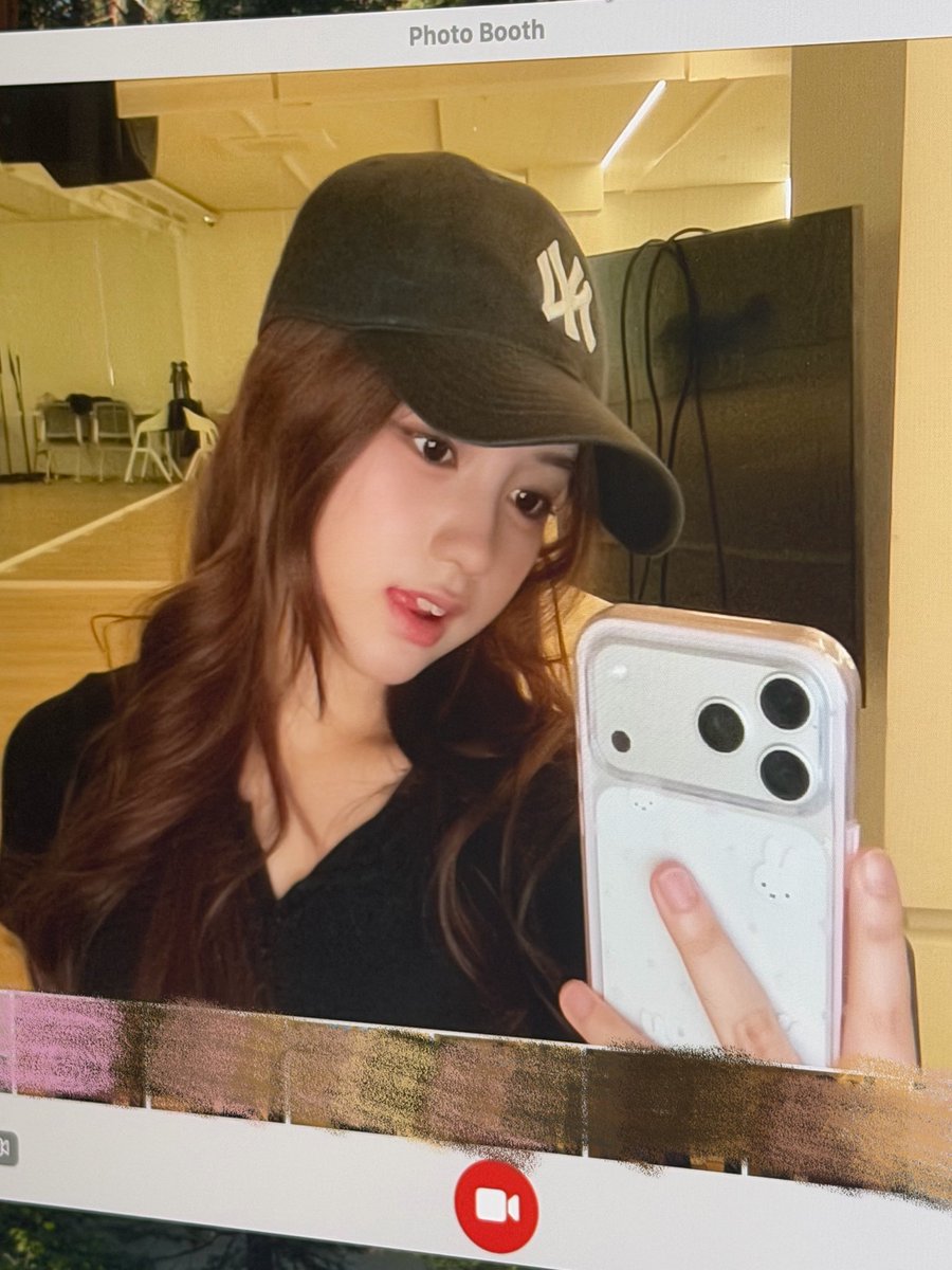 UNIS_kr's tweet image. 𝐔𝐍𝐈𝐒 𝑾𝒆𝒗𝒆𝒓𝒔𝒆 📸 
🐰🖤📸
[251126 #엘리시아]

#UNIS #유니스
#UNI_Story #ELISIA 
#WEVERSE #위버스