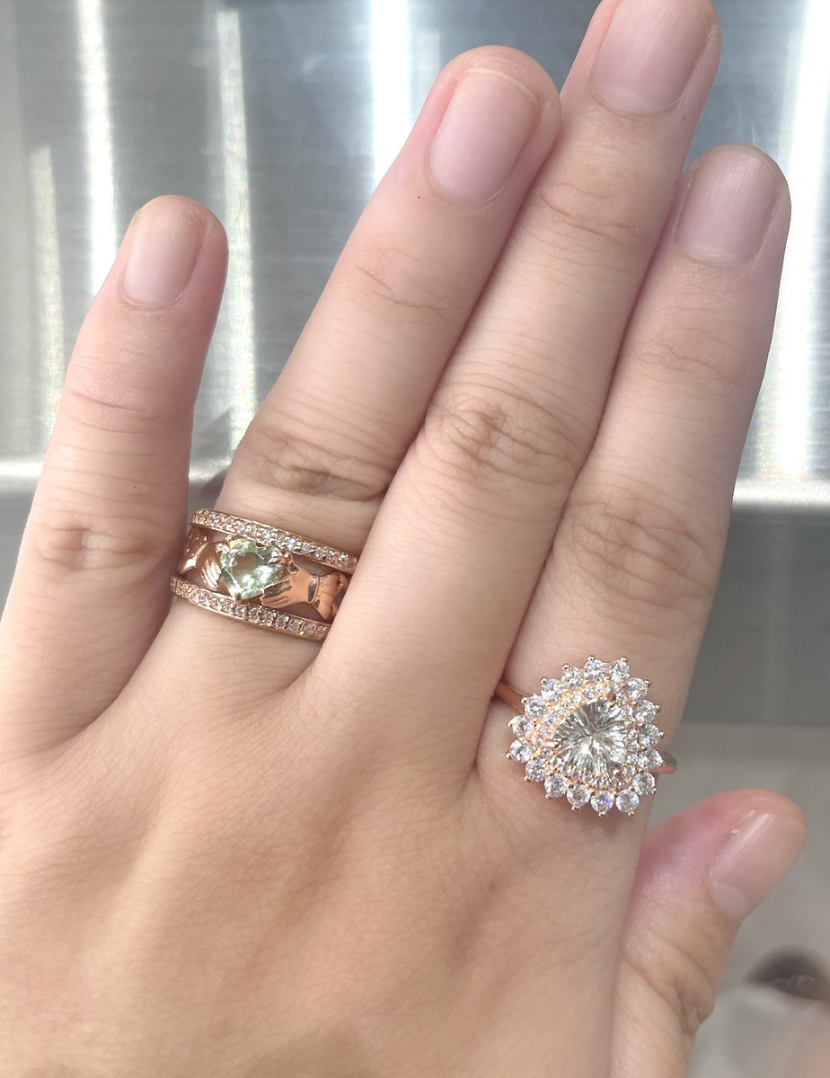 リクエスト❣️リング2点おまとめ❣️ 手彫りのツル草模様の彫金ペアリング 純チタン結婚指輪 マリッジリング