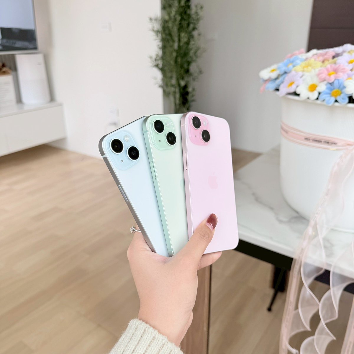 twxtwentyeight2's tweet image. ⋆.˚ iPhone15 128gb แจ้งจอ 𓆝 𓆟 

:¨ ·.· ¨: ราคา 15,900 ส่งฟรี [ ชุดชาร์จ +มีกล่อง ]🍎⭐️
 `· . ꔫ เครื่องมือ 2 ไม่ติดไอคลาว รีได้
แบต 100% สแกนหน้า+ ใช้งานได้ปกติ

 #ไอโฟนbymm #ไอโฟนมือสอง #ส่งต่อไอโฟน #ส่งต่อไอโฟน #ไอโฟนมือสองราคาถูก #ไอโฟนมือสองสภาพดี #ส่งต่อไอโฟนมือสอง