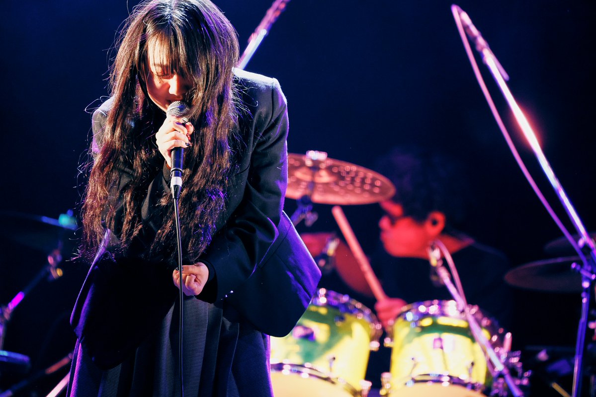 esp_osaka's tweet image. 大阪校最大級のプレゼンテーションイベント
E-STATE PROJECTが開催されました🎀🪄

ヴォーカル部門では講師バンドをバックに、約25名の業界関係者様の前でパフォーマンスを披露しました！
それぞれの個性が感じられるステージになりました💍₊˚✧