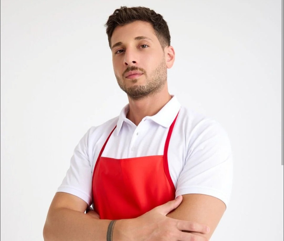 Erkek yükü çeksin,
Erkek en ağır işlerde çalışsın
Erkek daha geç emekli olsun
Erkek düğünü yapsın,
Erkek altınları taksın,
Erkek ''evleneceğim'' diye mücadele etsin,
Erkek süresiz nafaka mahkûmu olsun,
Erkek potansiyel tacizci ilân edilsin,
Erkek potansiyel şiddet suçlusu ilân