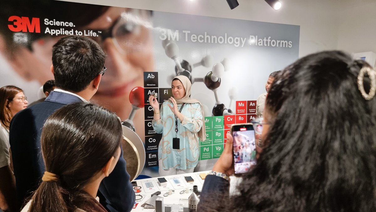 Gbs_Dubai's tweet image. Our Higher National students from Business, AI &amp;amp; IT, Healthcare and Construction Management visited the @3M Innovation Center at Dubai Internet City for a day of learning, technology and real-world industry exposure.

#GBSDubai #3MInnovationCenter #StudentExperience