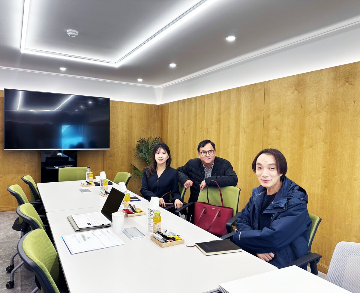 HAOZHIhs's tweet image. Great visit to DOFROBOTICS in Seoul! 
Warmly welcomed by CEO Jace Lee and his team — thank you for the amazing hospitality!
Haozhi team:
May Chow;Krista Jiang;Mr. Han 
Excited to deepen our partnership &amp;amp; achieve win-win success! 
 #DOFROBOTICS #Robotics #Korea #WinWin