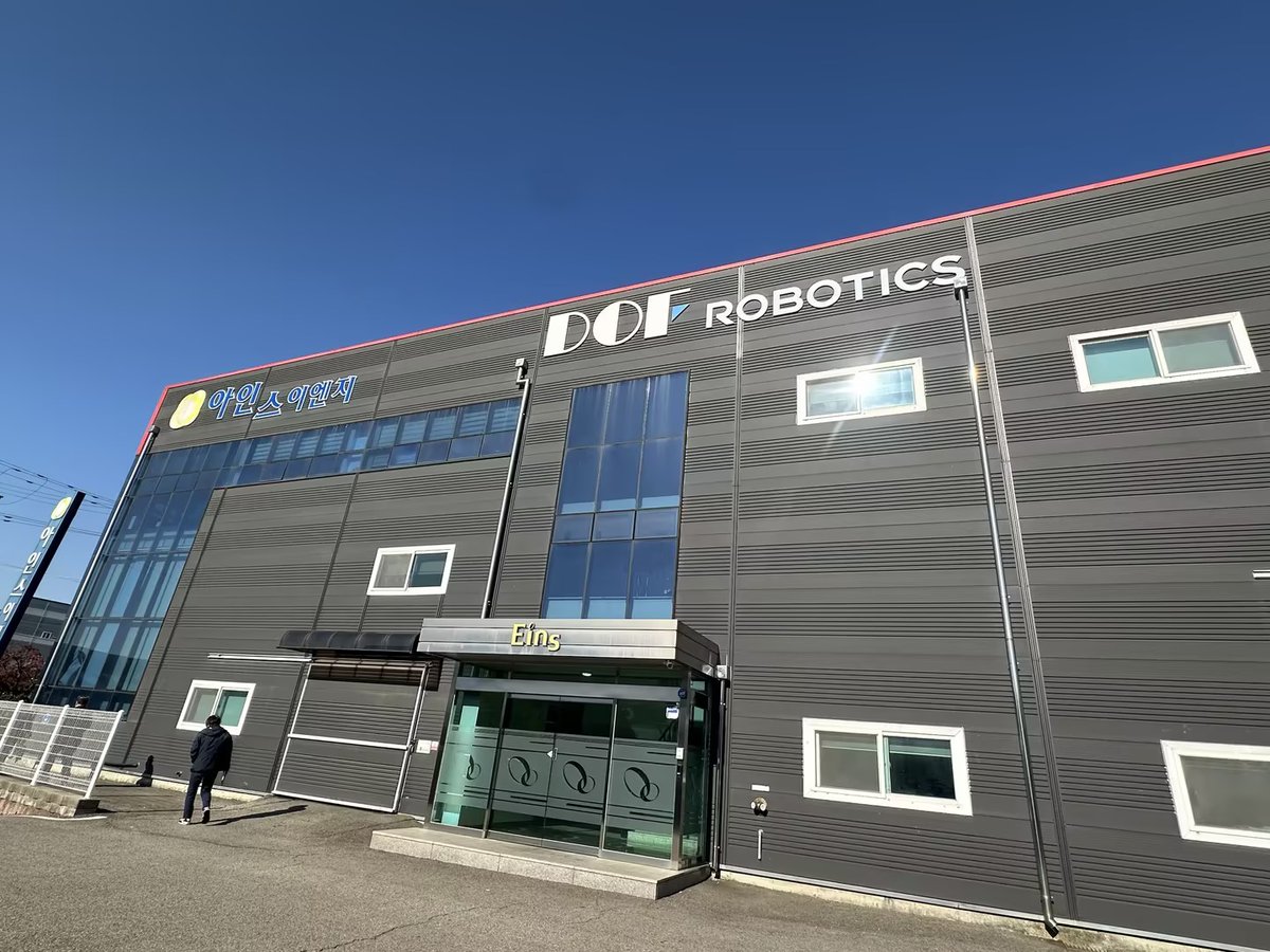 HAOZHIhs's tweet image. Great visit to DOFROBOTICS in Seoul! 
Warmly welcomed by CEO Jace Lee and his team — thank you for the amazing hospitality!
Haozhi team:
May Chow;Krista Jiang;Mr. Han 
Excited to deepen our partnership &amp;amp; achieve win-win success! 
 #DOFROBOTICS #Robotics #Korea #WinWin