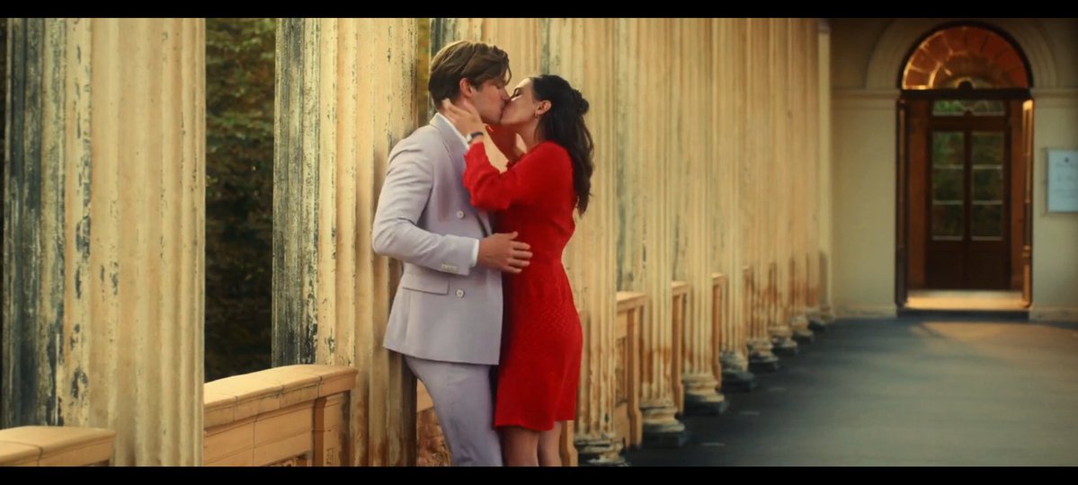 WithhLoveAnnie's tweet image. Will never get over how Ruby dominated this lovemaking while James was being docile and going with the flow

Since S€X is mostly and always baout power, women rarely are shown taking the control during intimate scenes. 
This was so refreshing to watch 

#MaxtonHall #RubyJames